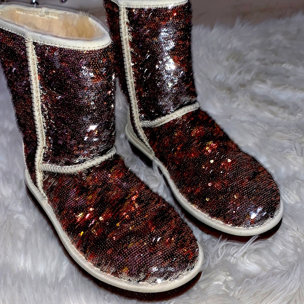 Authentic - UGGS